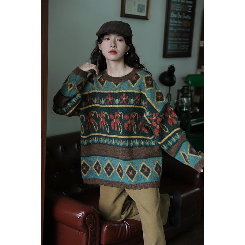 Retro Christmas green thick round neck pullover sweater women's autumn and winter new temperament tops