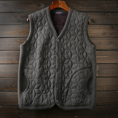 Warm heat storage, windproof and temperature locking, foreign trade men's clothing factory tail goods autumn and winter velvet thickened cardigan cotton vest vest