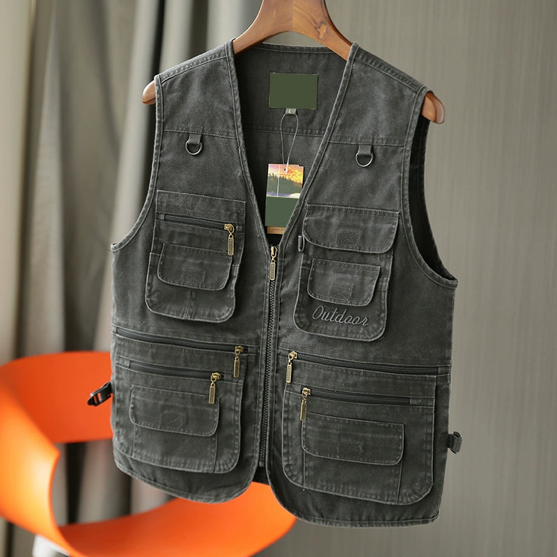 Retro worn! Classic! Solid! European and American foreign trade men's wear cut tail goods multi-pocket cargo vest